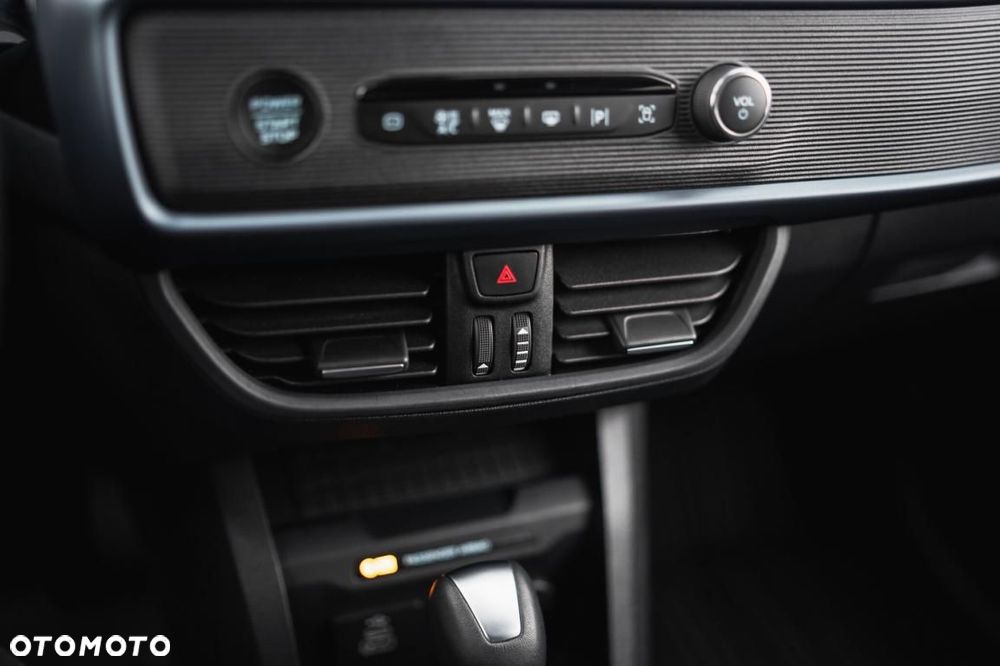 Ford Tourneo Courier - 22