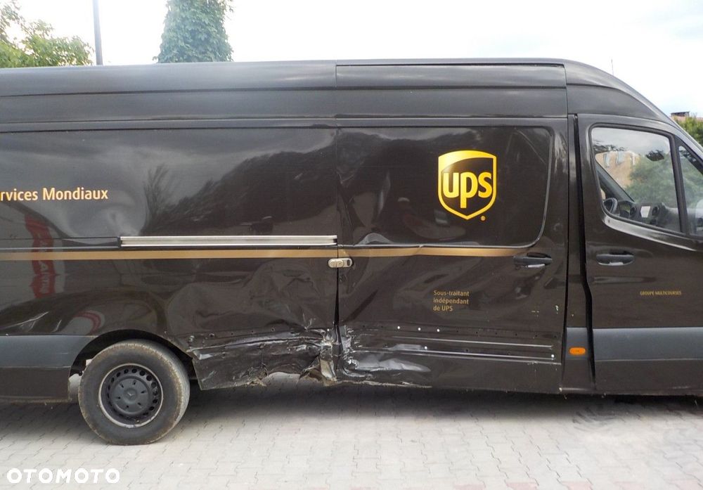 Mercedes-Benz Sprinter - 16
