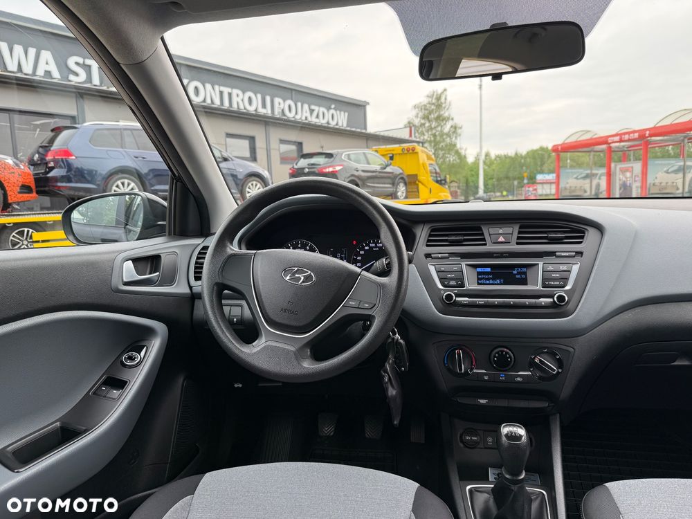 Hyundai i20 1.2 Intro Edition - 14