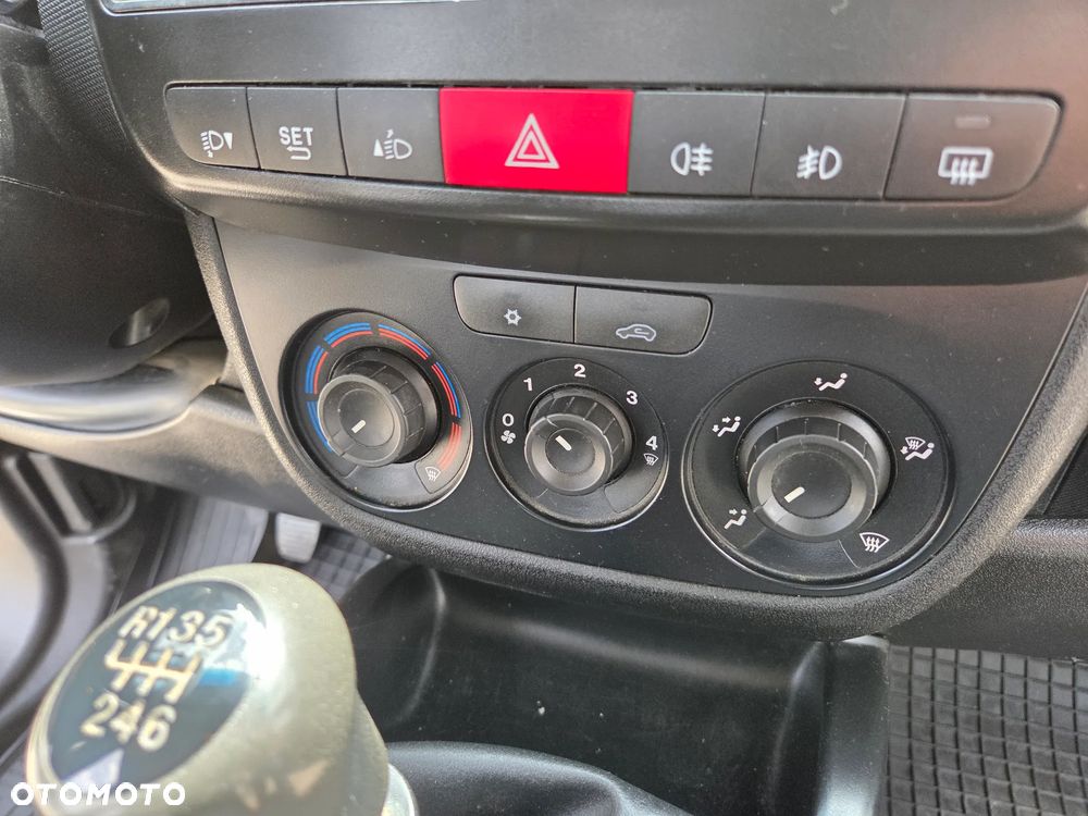 Opel Combo 1.6 CDTI Enjoy - 21