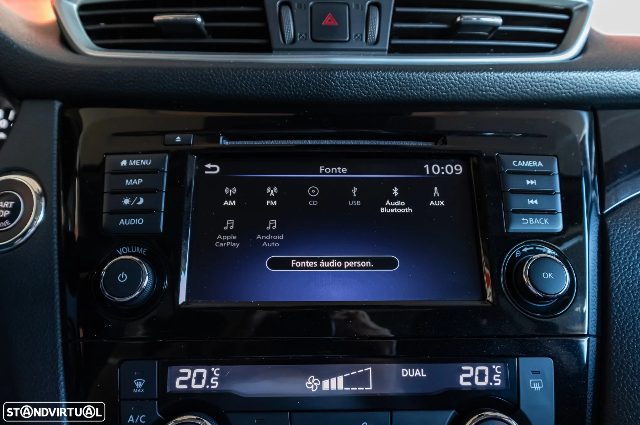 Nissan Qashqai 1.5 dCi N-Connecta J18 - 14