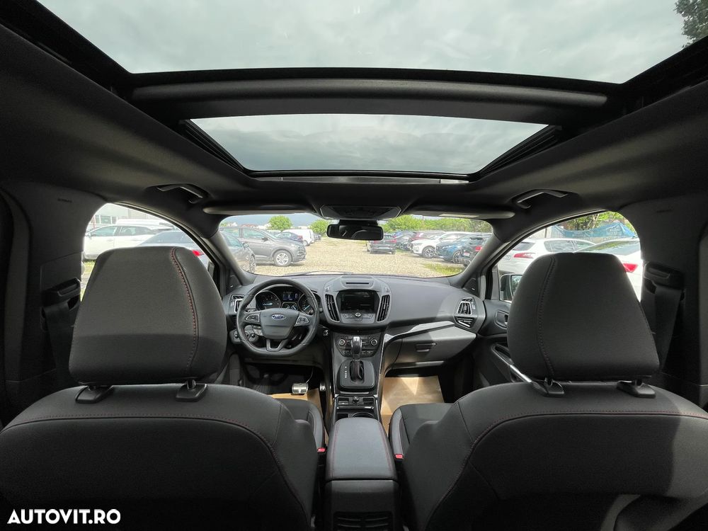 Ford Kuga 2.0 TDCi 4WD Powershift ST-Line - 8