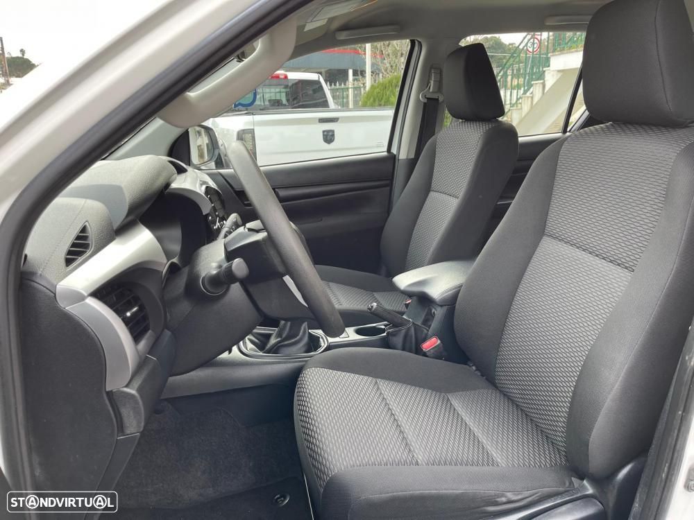 Toyota Hilux HILUX 2.4D 4WD (150CV) - 12