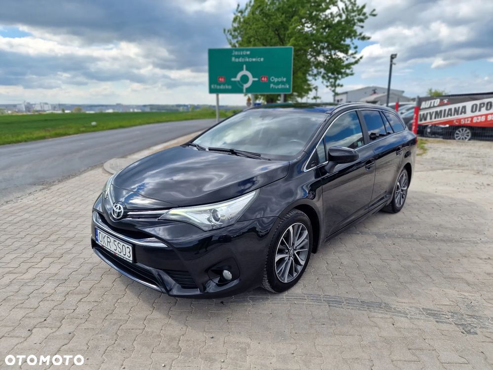 Toyota Avensis 2.0 D-4D Selection - 1