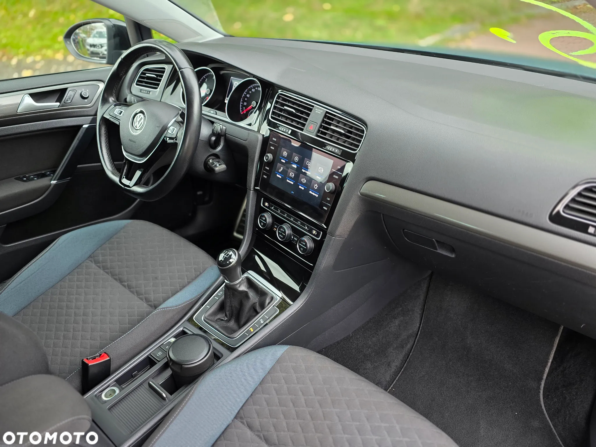 Volkswagen Golf 1.6 TDI SCR IQ.DRIVE - 15