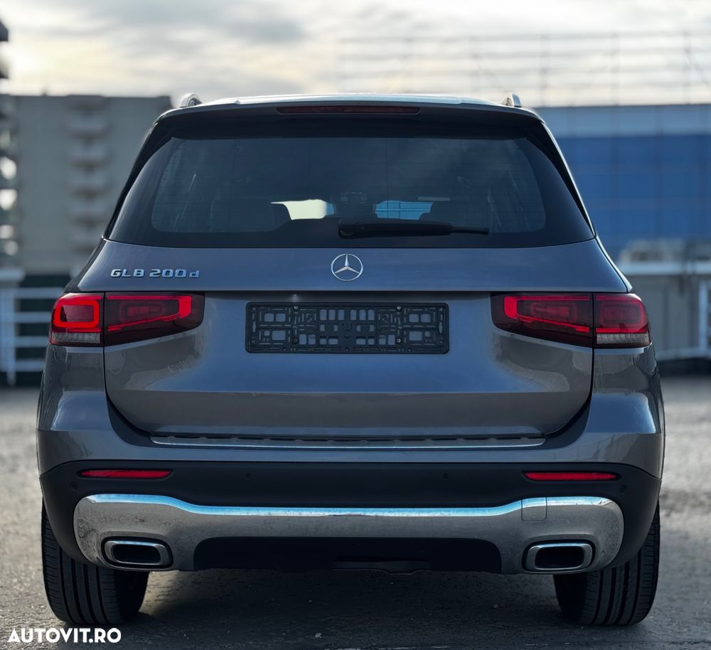 Mercedes-Benz GLB - 3
