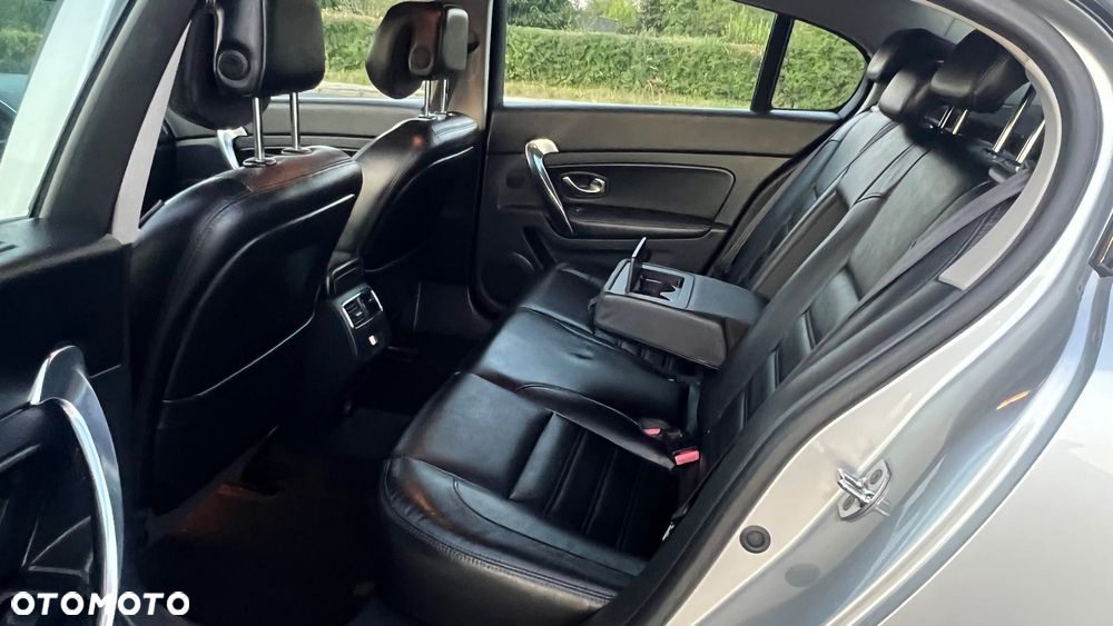 Renault Latitude 2.0 dCi Initiale - 32