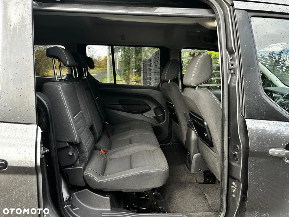 Ford Tourneo Connect Grand - 30