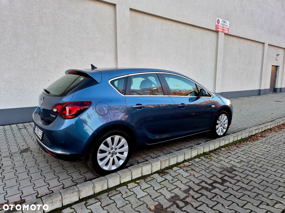 Opel Astra 1.4 Turbo Cosmo - 6