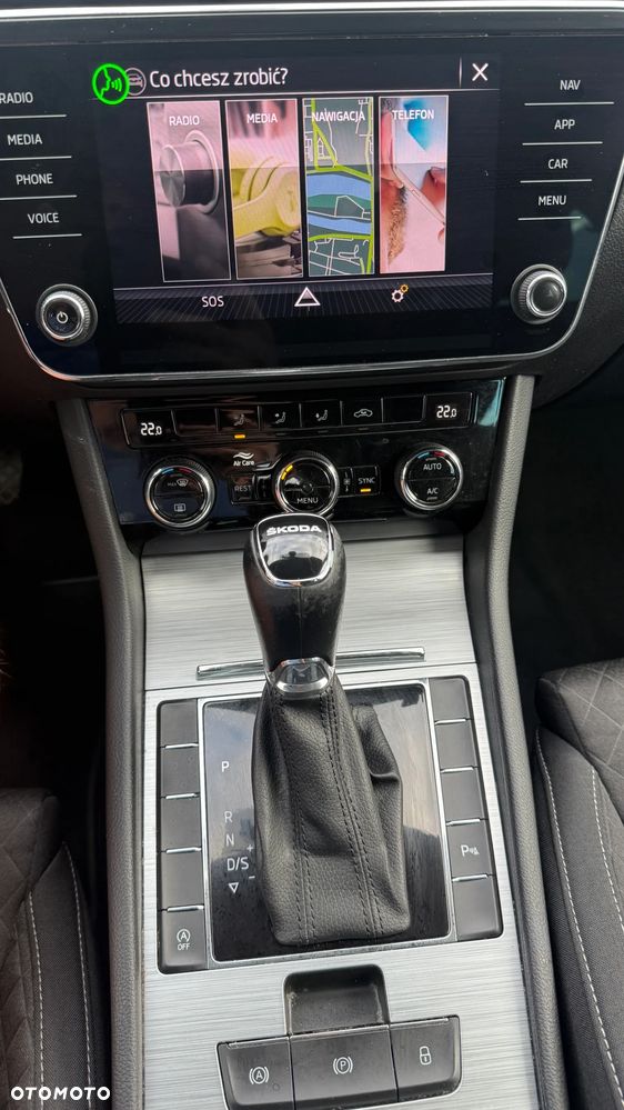 Skoda Superb 2.0 TDI Ambition DSG - 23