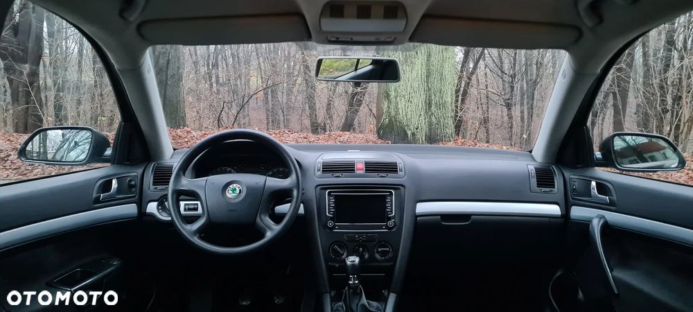 Skoda Octavia 1.6 Combi - 20