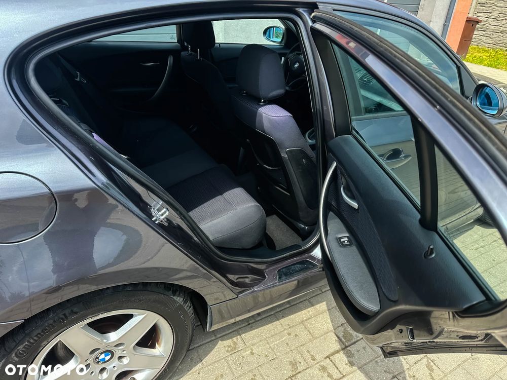 BMW Seria 1 116i - 26