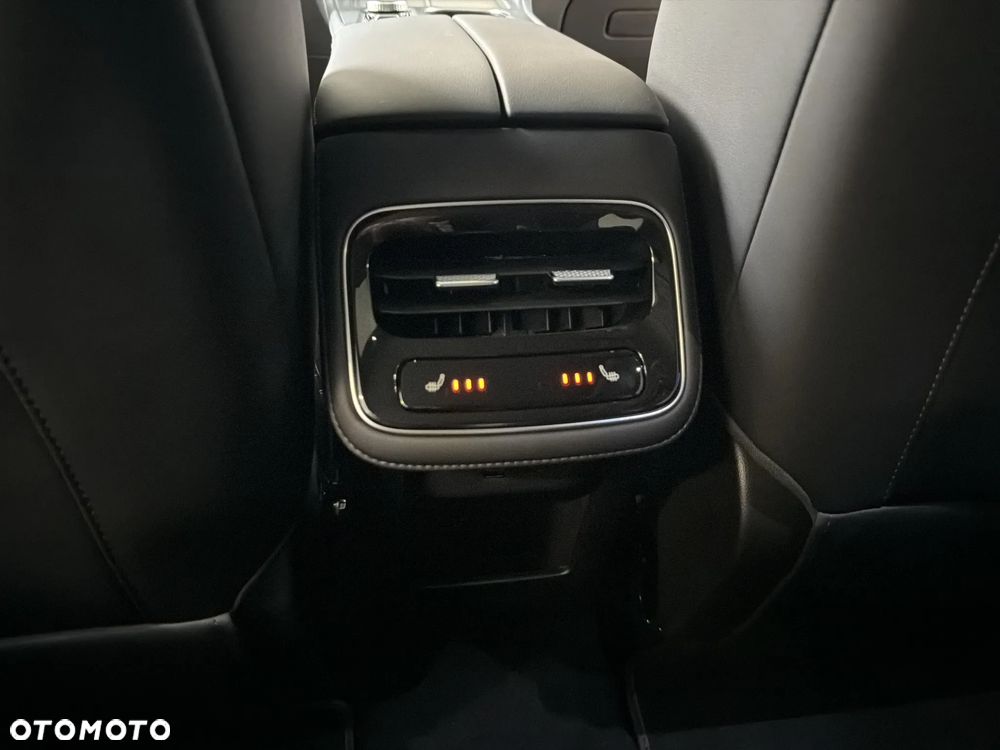 Chery Tiggo 8 1.5 T-GDI Super Hybrid Prestige DCT - 32