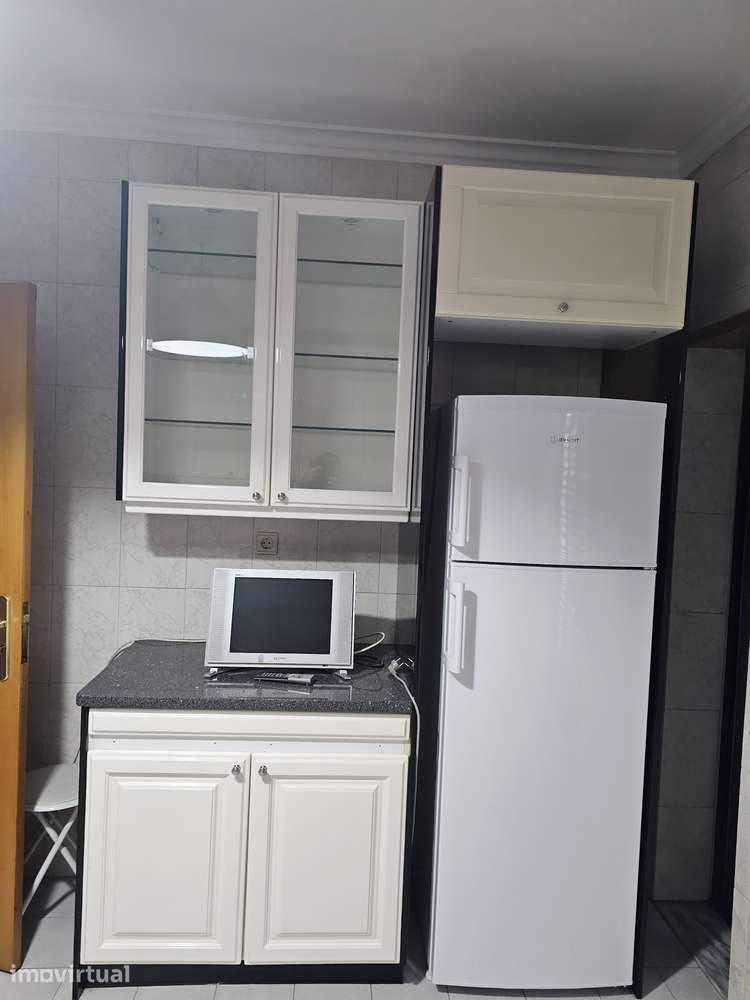 Apartamento T4 com garagem e varanda em Vila Real - Grande imagem: 4/16