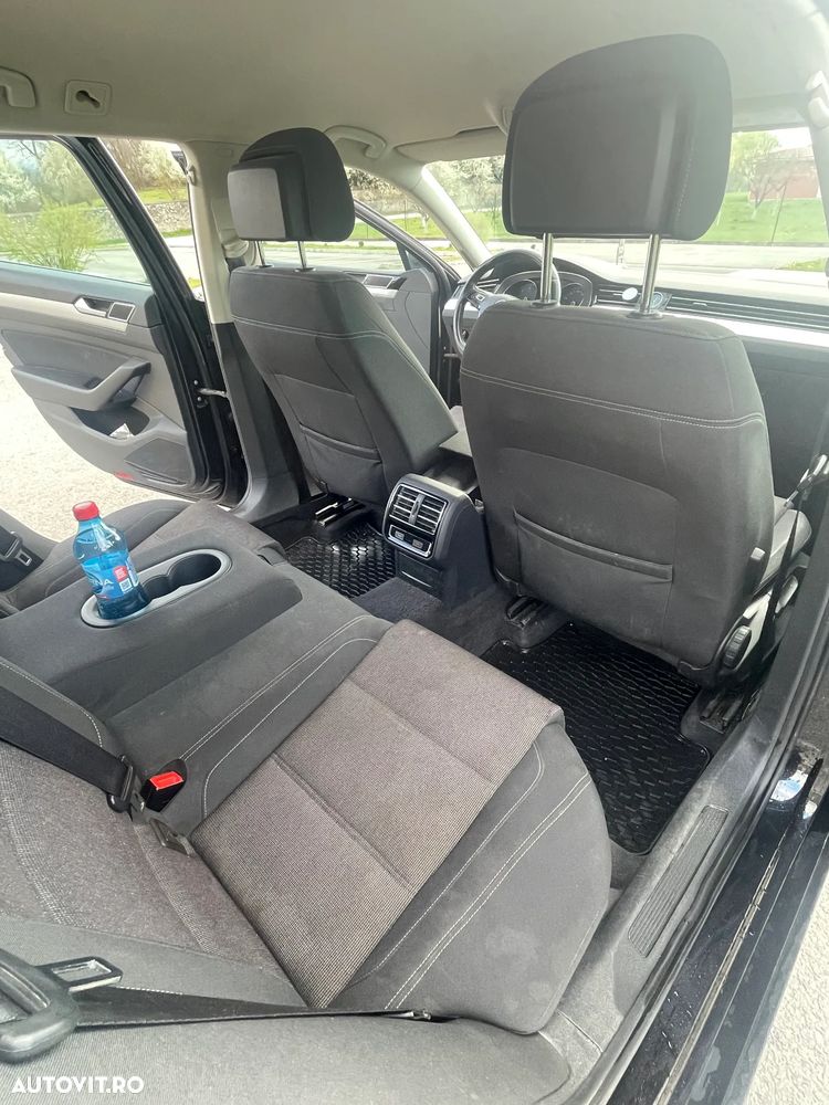 Volkswagen Passat 2.0 TDI Trendline - 10