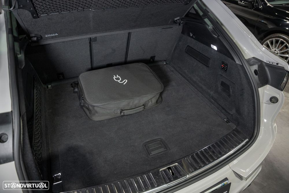 Porsche Cayenne Coupé E-Hybrid - 38