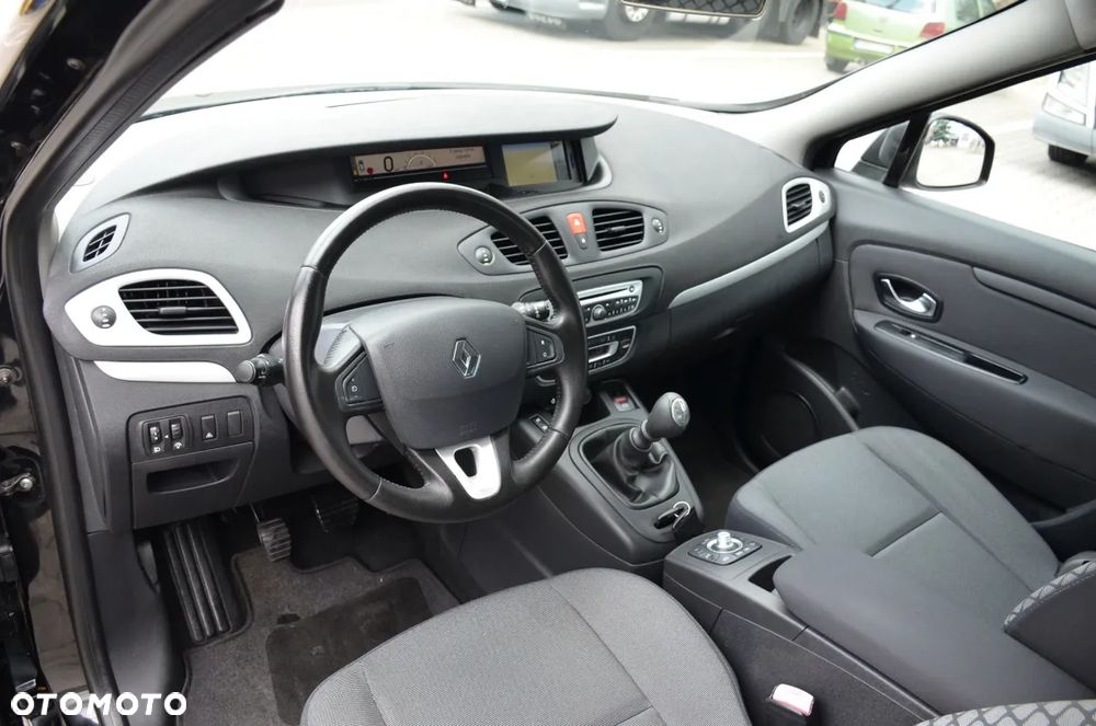 Renault Scenic 1.6 16V 110 LIMITED - 22