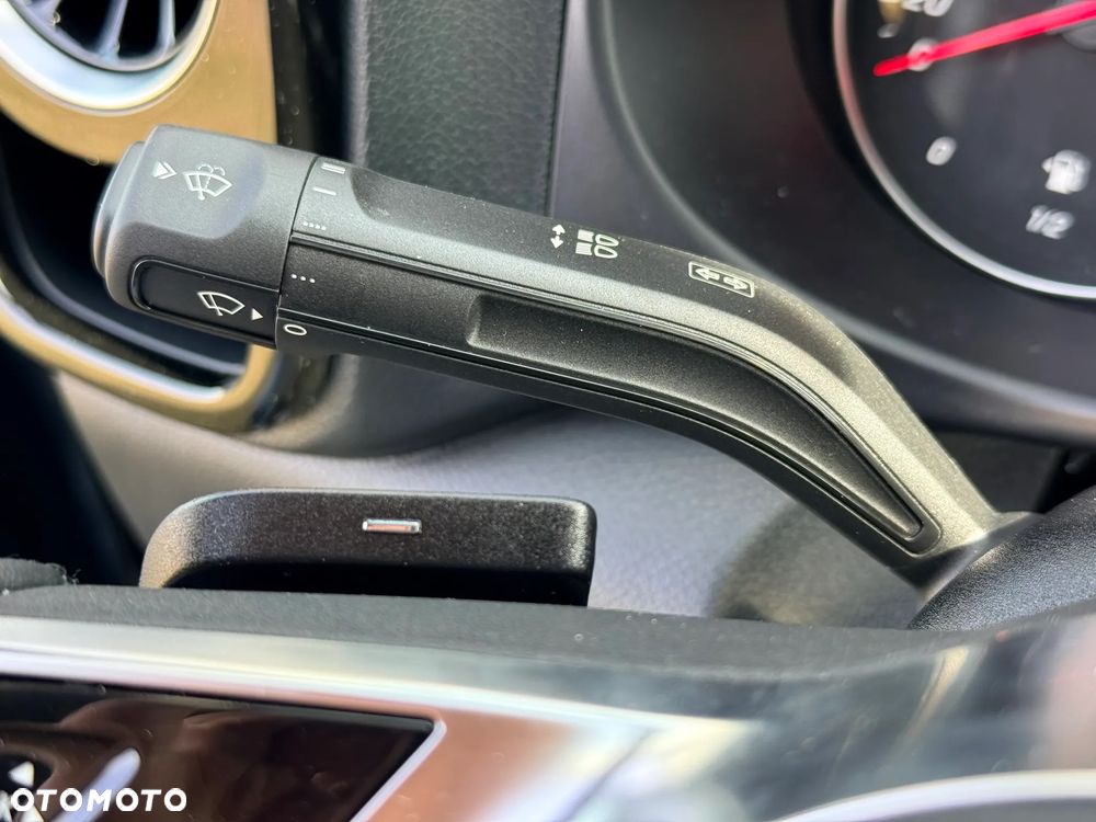 Mercedes-Benz Vito - 32