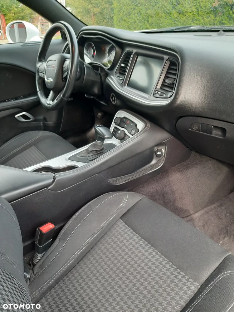 Dodge Challenger 3.6 SXT - 11