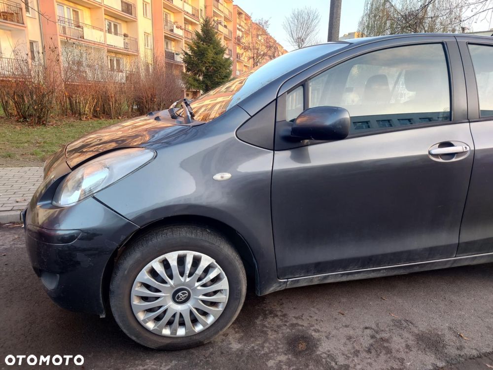Toyota Yaris 1.0 VVT-i Luna - 12