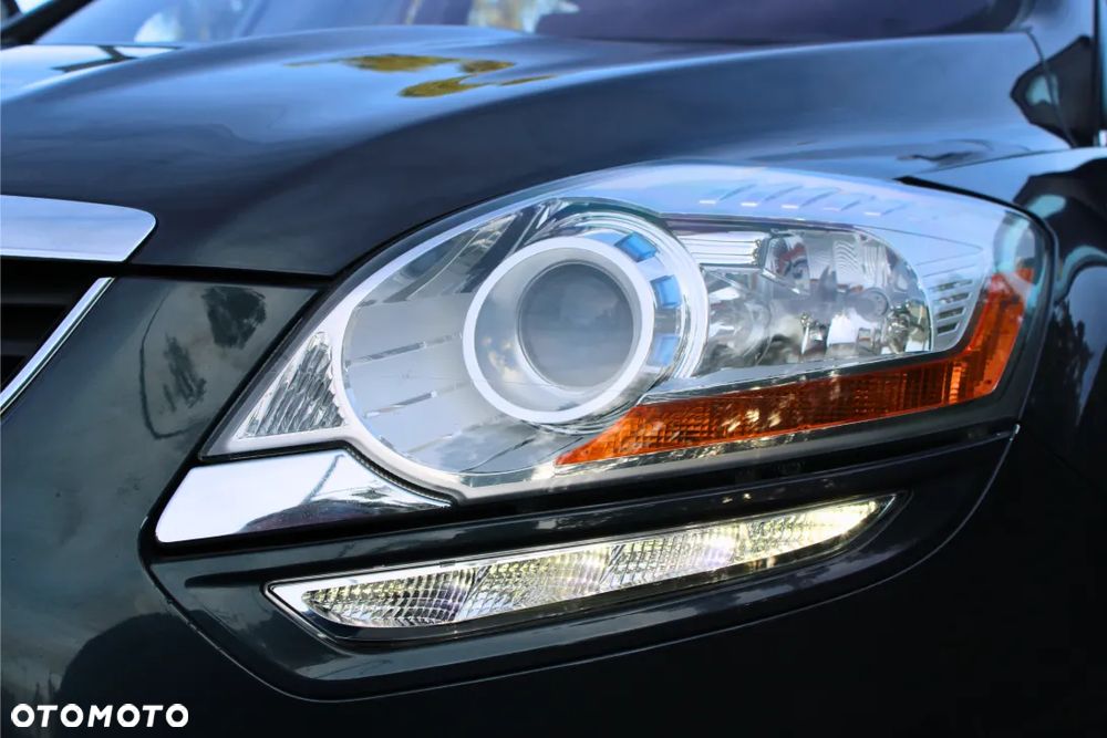 Ford Kuga 2.0 TDCi 2x4 Titanium - 14