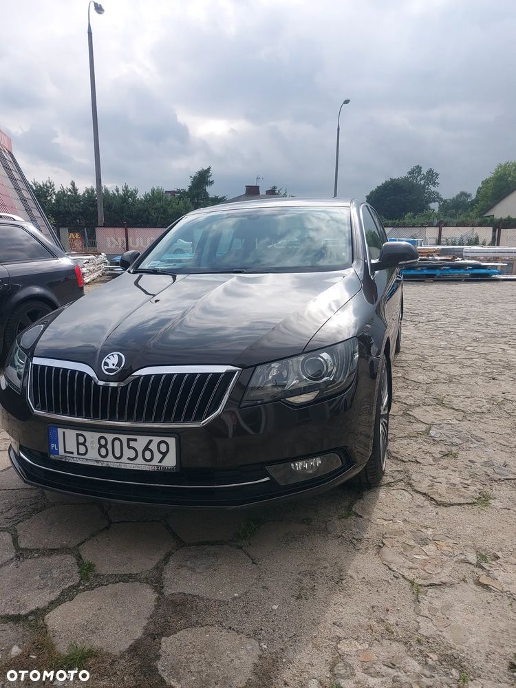 Skoda Superb 2.0 TSI L&K DSG - 9