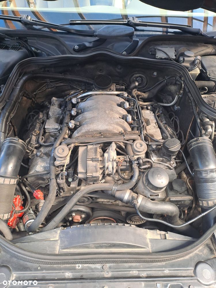 Mercedes-Benz Klasa E 320 4Matic Automatik Avantgarde - 35
