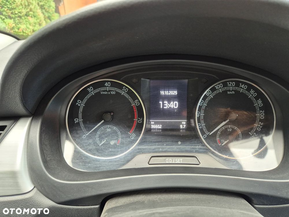 Skoda RAPID 1.0 TSI Ambition - 14