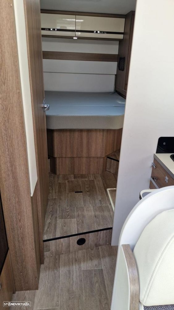 Dethleffs Trend I7057 cama central e basculante - 6