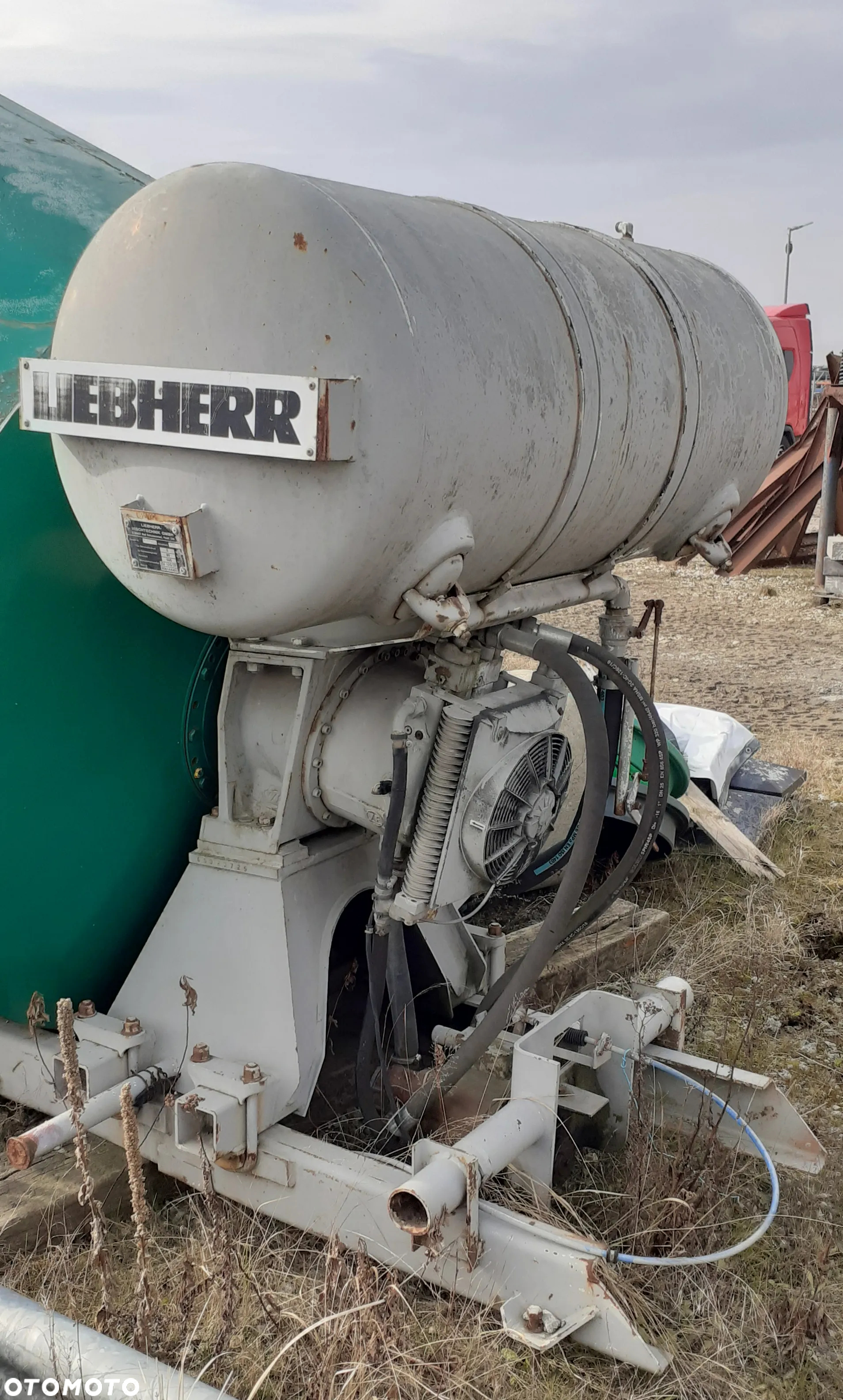 Liebherr - 4
