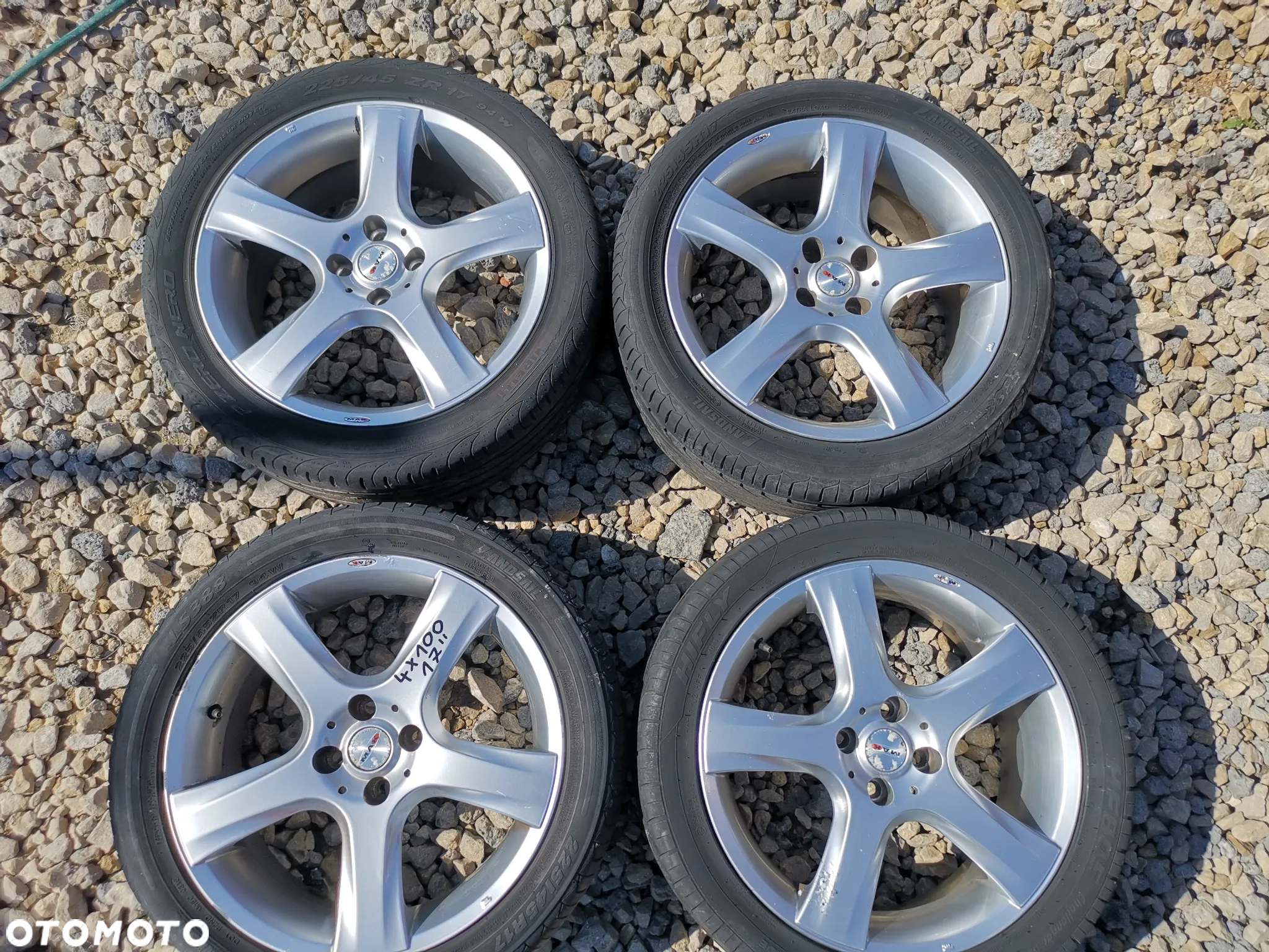 Felgi Aluminiowe 17" 4x100 7Jx17H2 ET35 - 2