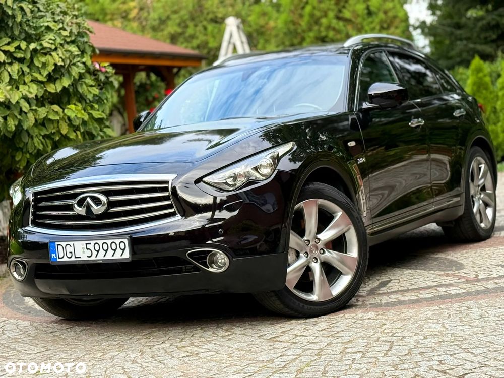 Infiniti QX70 - 14