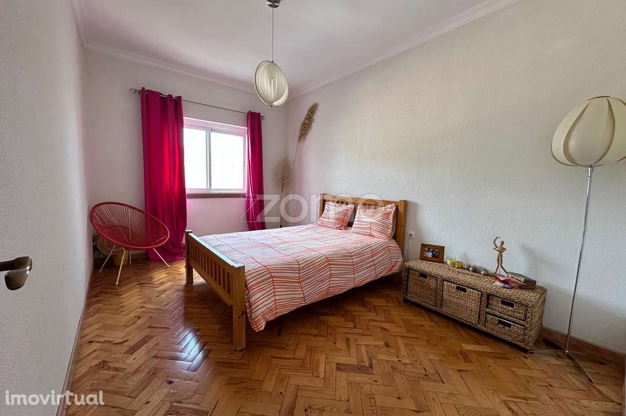 Prédio Composto por 8 Apartamentos - Grande imagem: 5/29