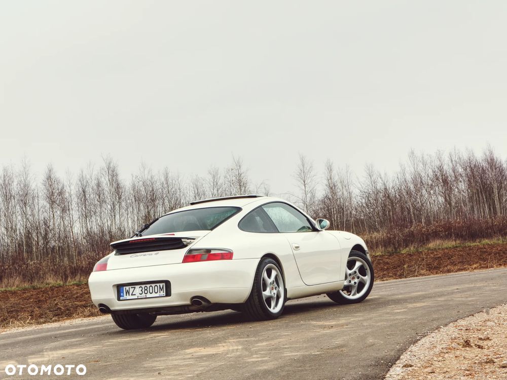Porsche 911 - 24