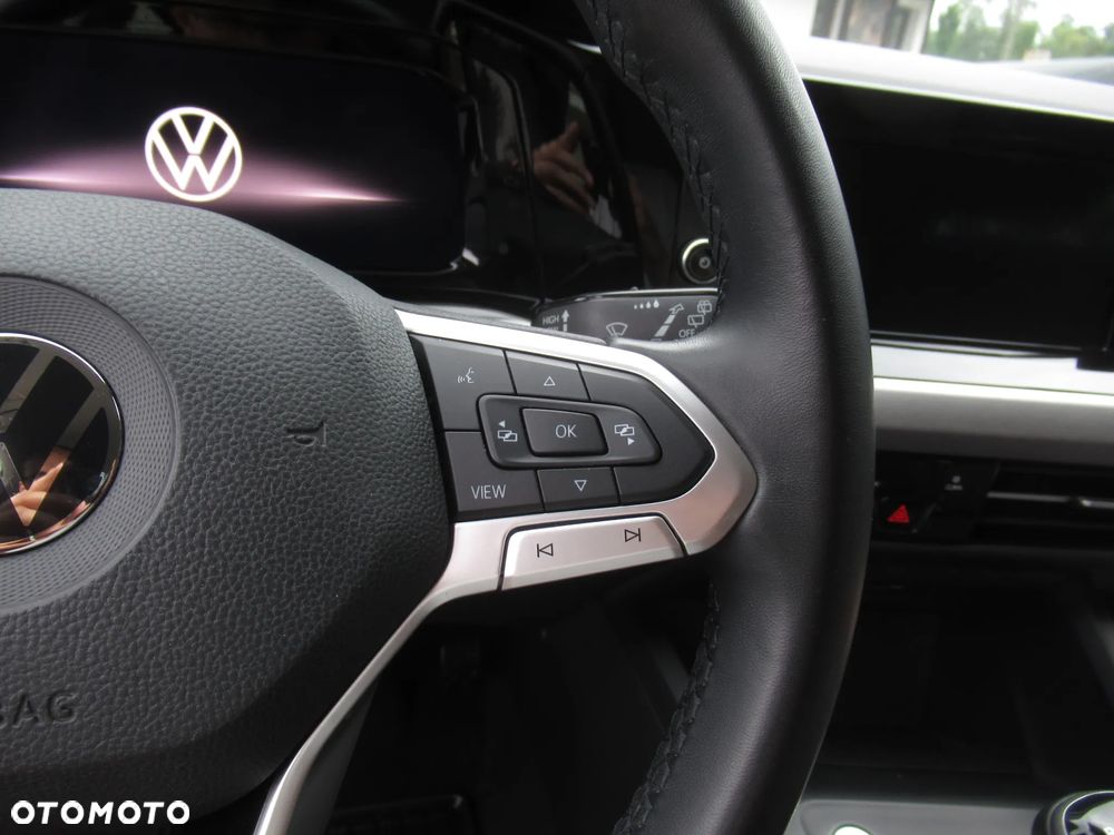 Volkswagen Golf VIII 1.5 TSI EVO Life - 13