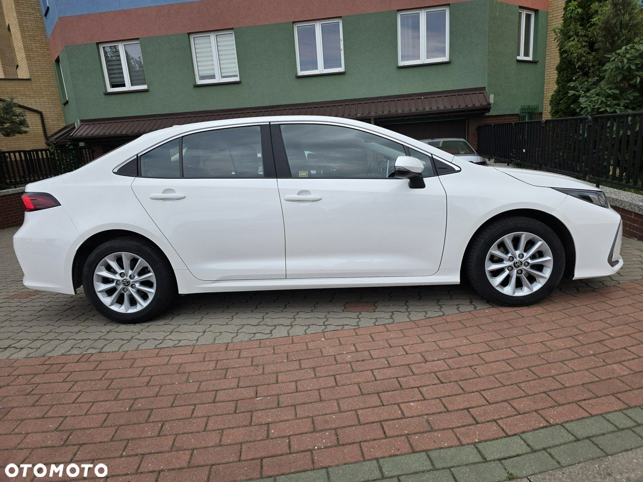 Toyota Corolla - 22