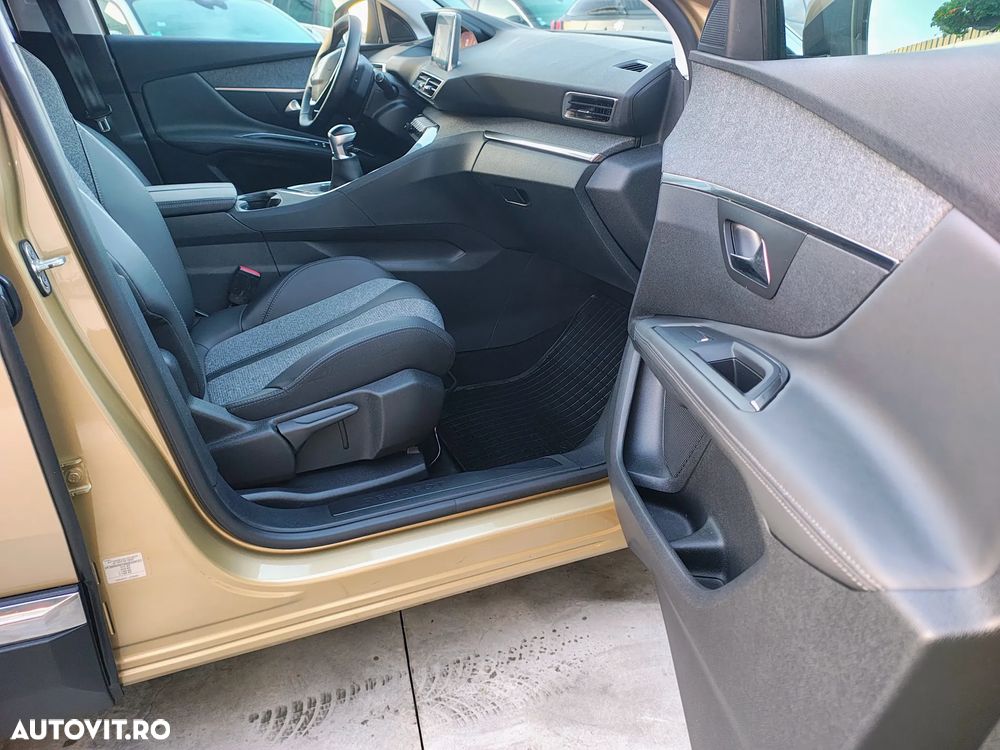 Peugeot 3008 PureTech 130 Stop & Start GPF Allure - 9