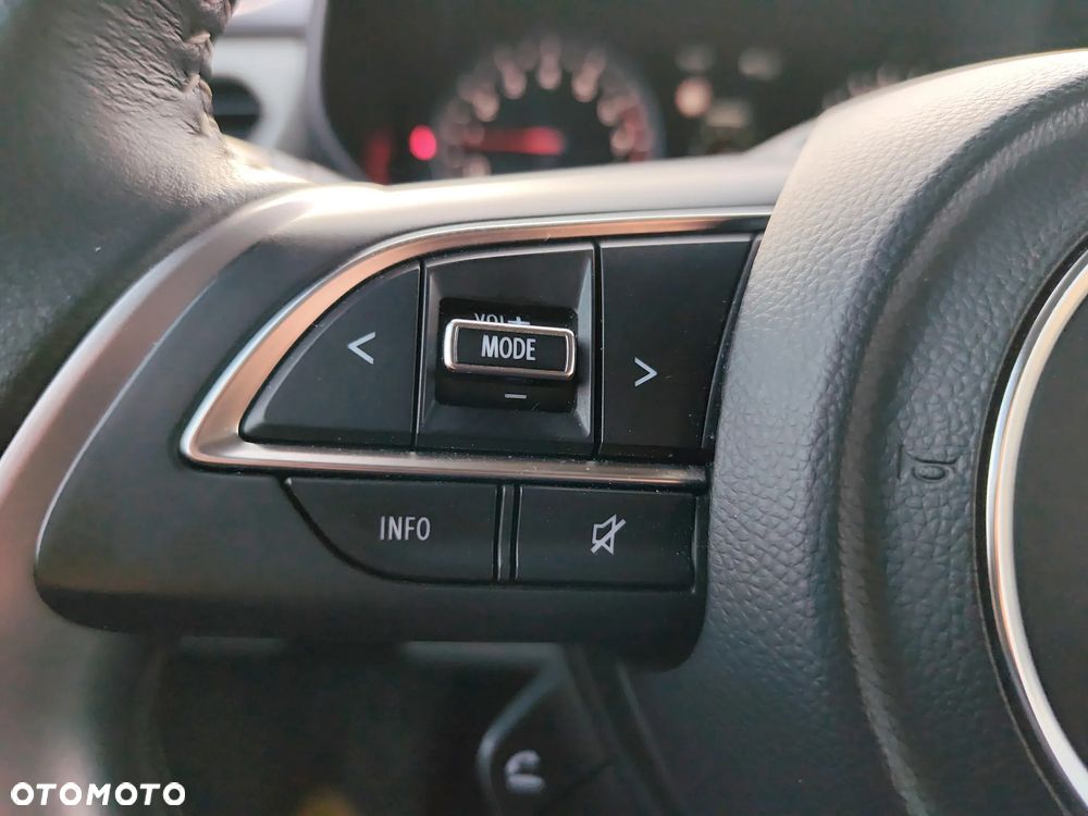 Suzuki Swift 1.2 Dualjet SHVS Premium Plus CVT - 21