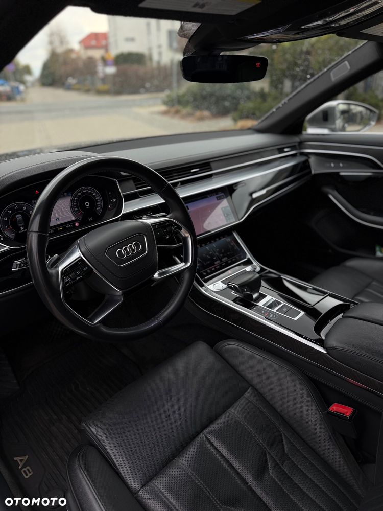 Audi A8 L 55 TFSI quattro tiptronic - 11