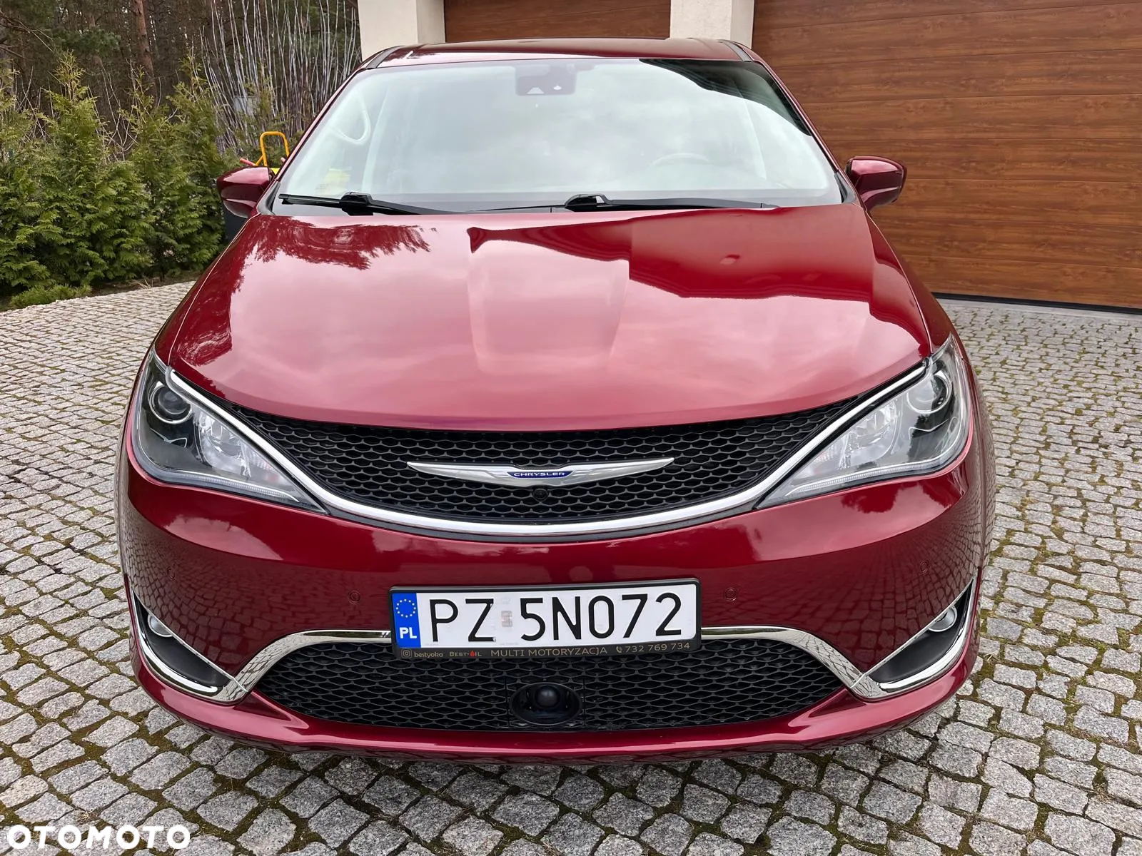 Chrysler Pacifica - 8