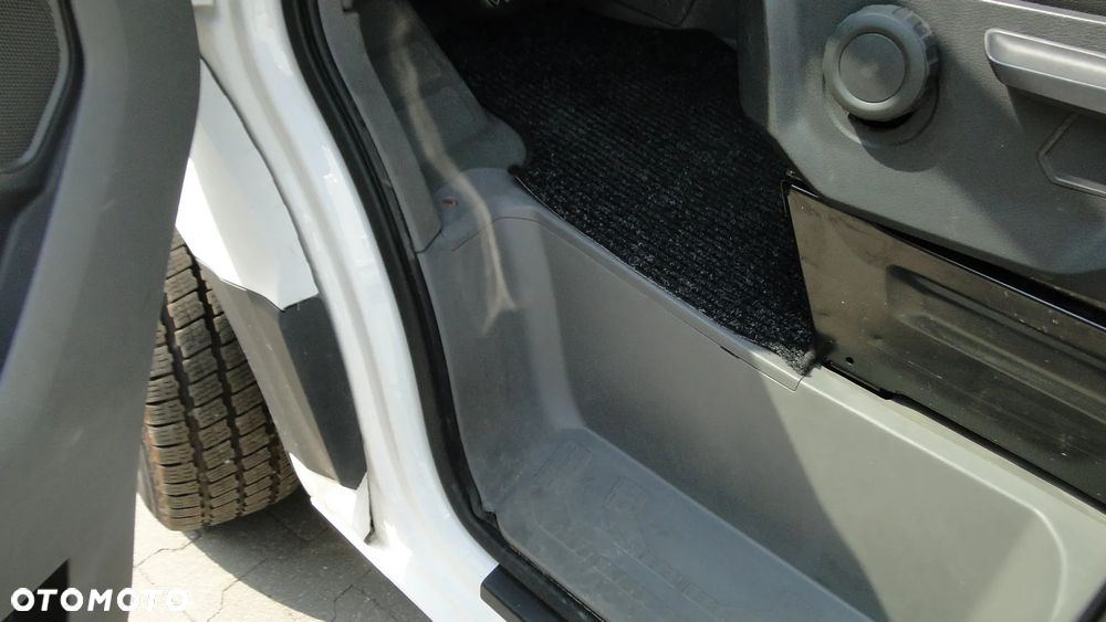 Volkswagen CRAFTER - 14