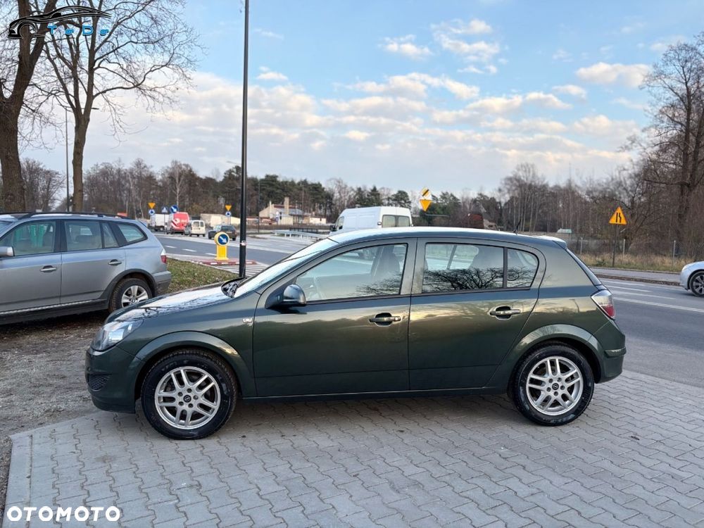 Opel Astra 1.6 Energy EU6 - 11