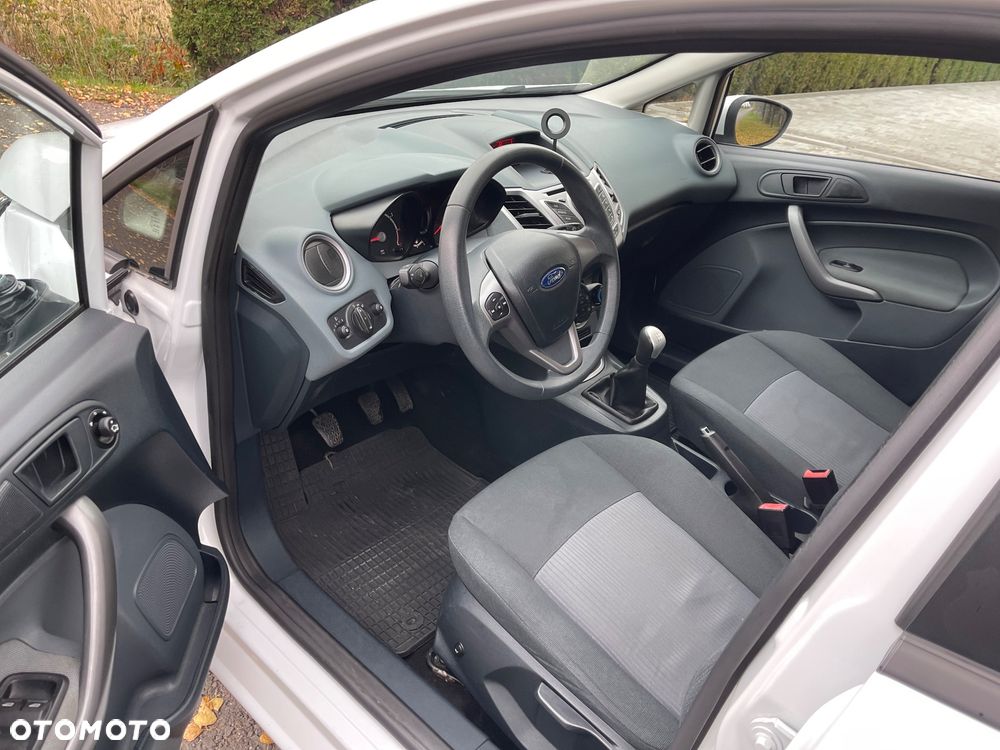 Ford Fiesta 1.25 Champions Edition - 9