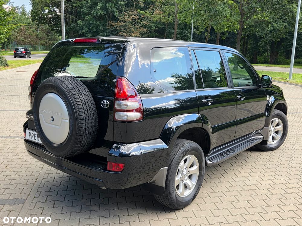 Toyota Land Cruiser - 7
