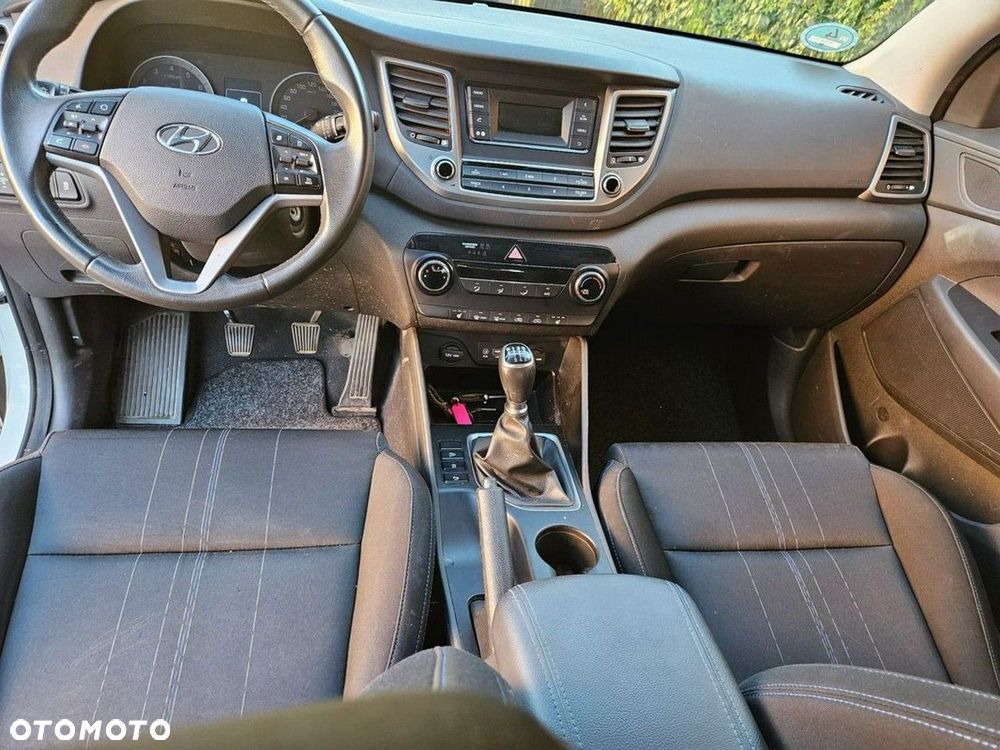 Hyundai Tucson 1.6 GDI BlueDrive Comfort 2WD - 12