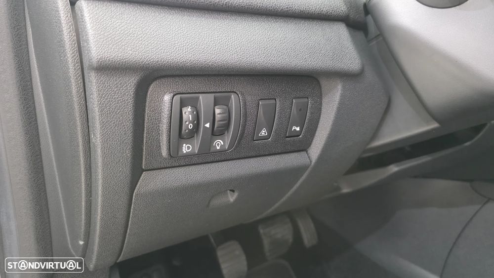 Renault Mégane Sport Tourer 1.4 TCE Dynamique S - 24