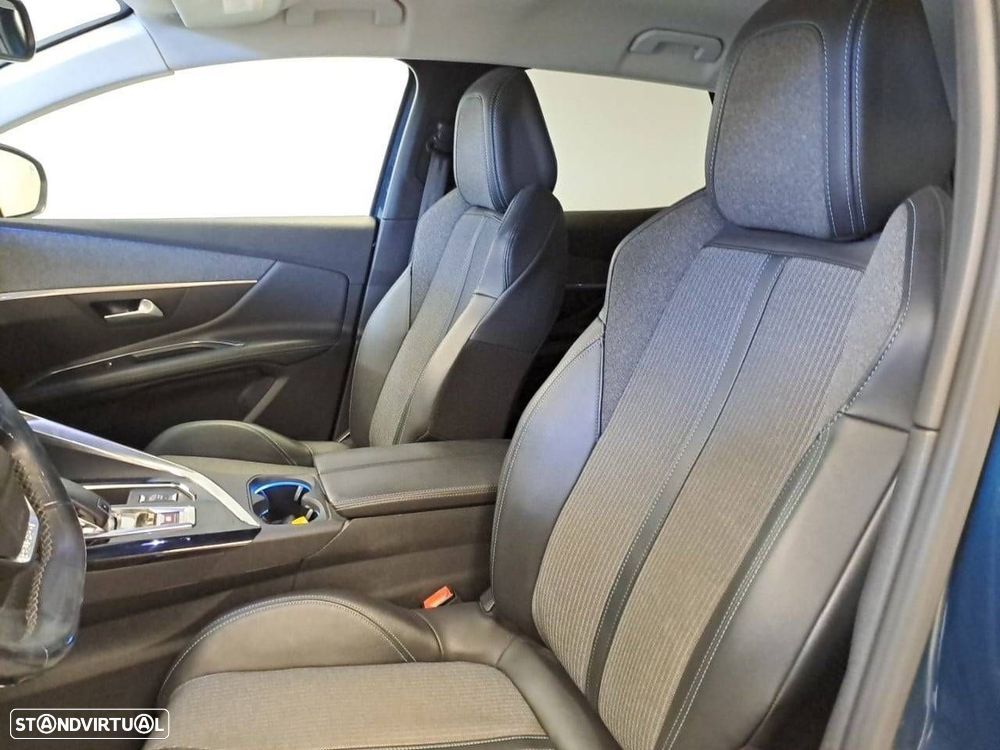 Peugeot 3008 1.2 PureTech Allure Pack EAT8 - 8