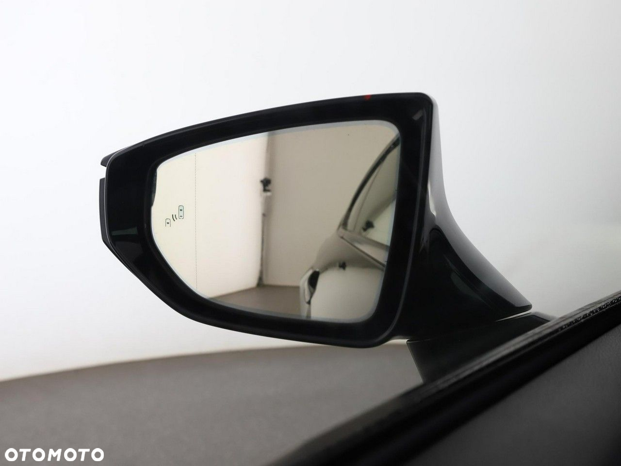 Lexus RC 300h F Sport - 35