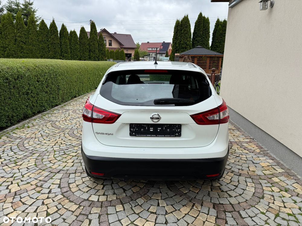 Nissan Qashqai 1.2 DIG-T Visia - 4