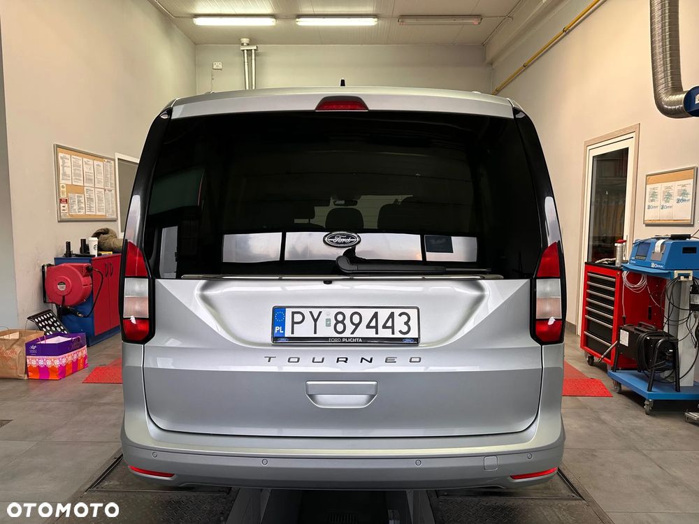 Ford Tourneo Connect Grand ver-grand-2-0-ecoblue-titanium - 6